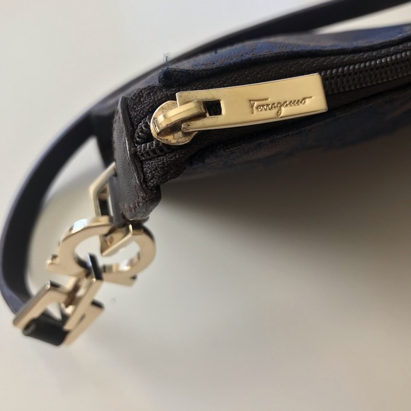 SALVATORE FERRAGAMO Vintage Mini Bag EUC! - Picture 10 of 12